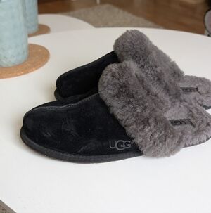 UGG®Women's Scuffette II Shearling Mule Slippers 10